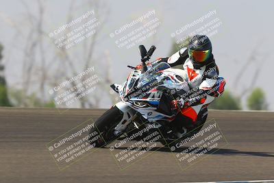 media/Sep-20-2025-TrackDaz (Sat) [[27f0cde673]]/B Group/1120am (Turn 2)/